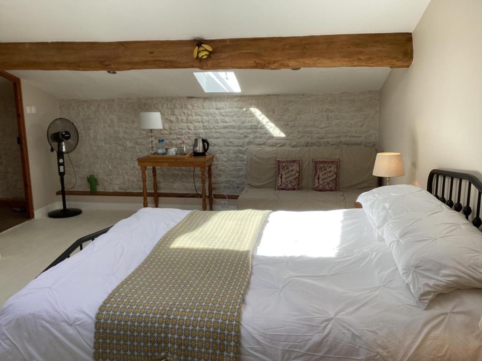 Paizay-Naudouin-EmbourieLa Ruche住宿加早餐旅馆 外观 照片
